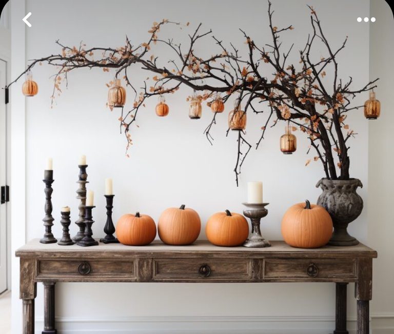 LOOK AT THE CUTEST BRANCH ENTRYWAY